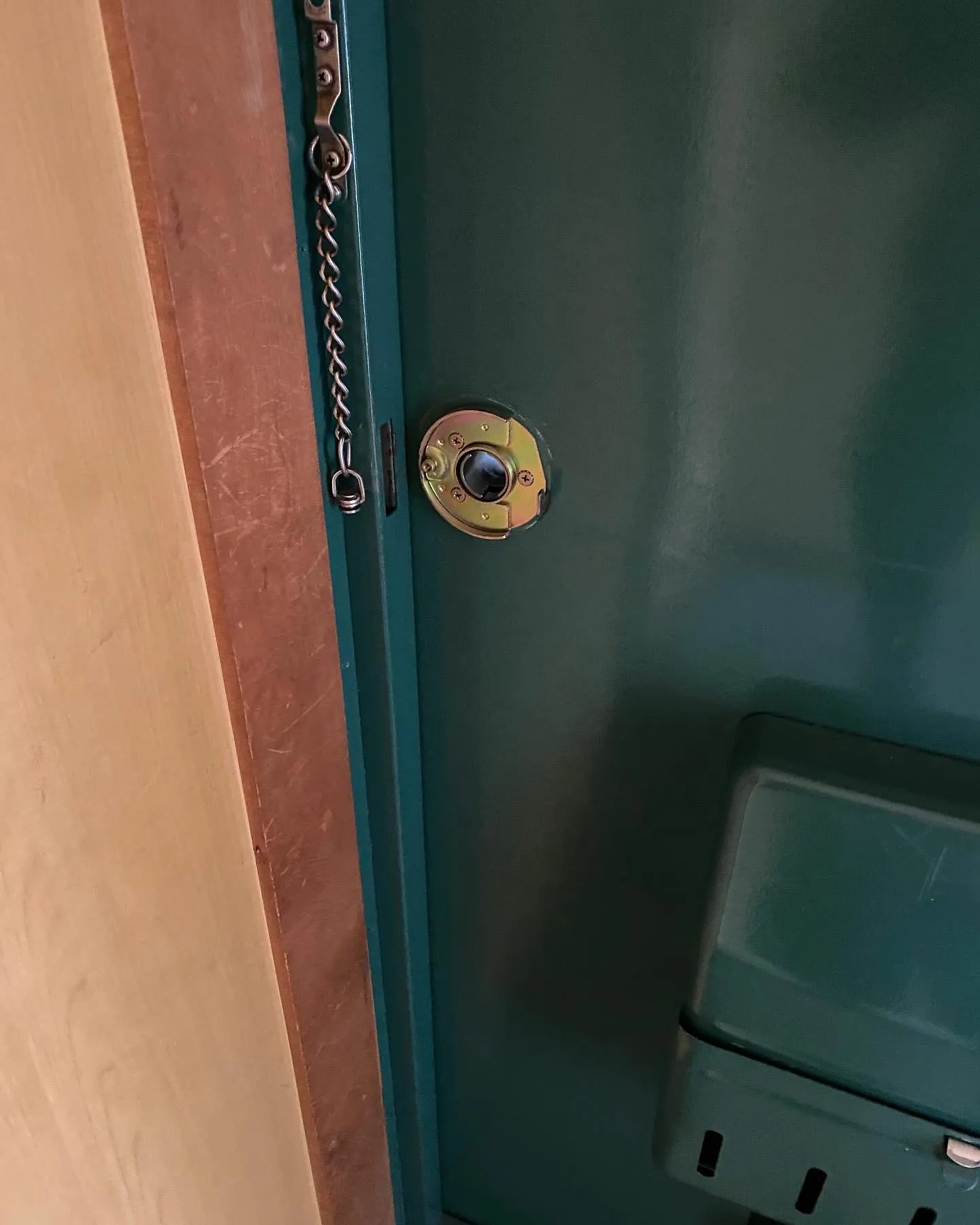 青森市で玄関扉の鍵シリンダーを交換しました。