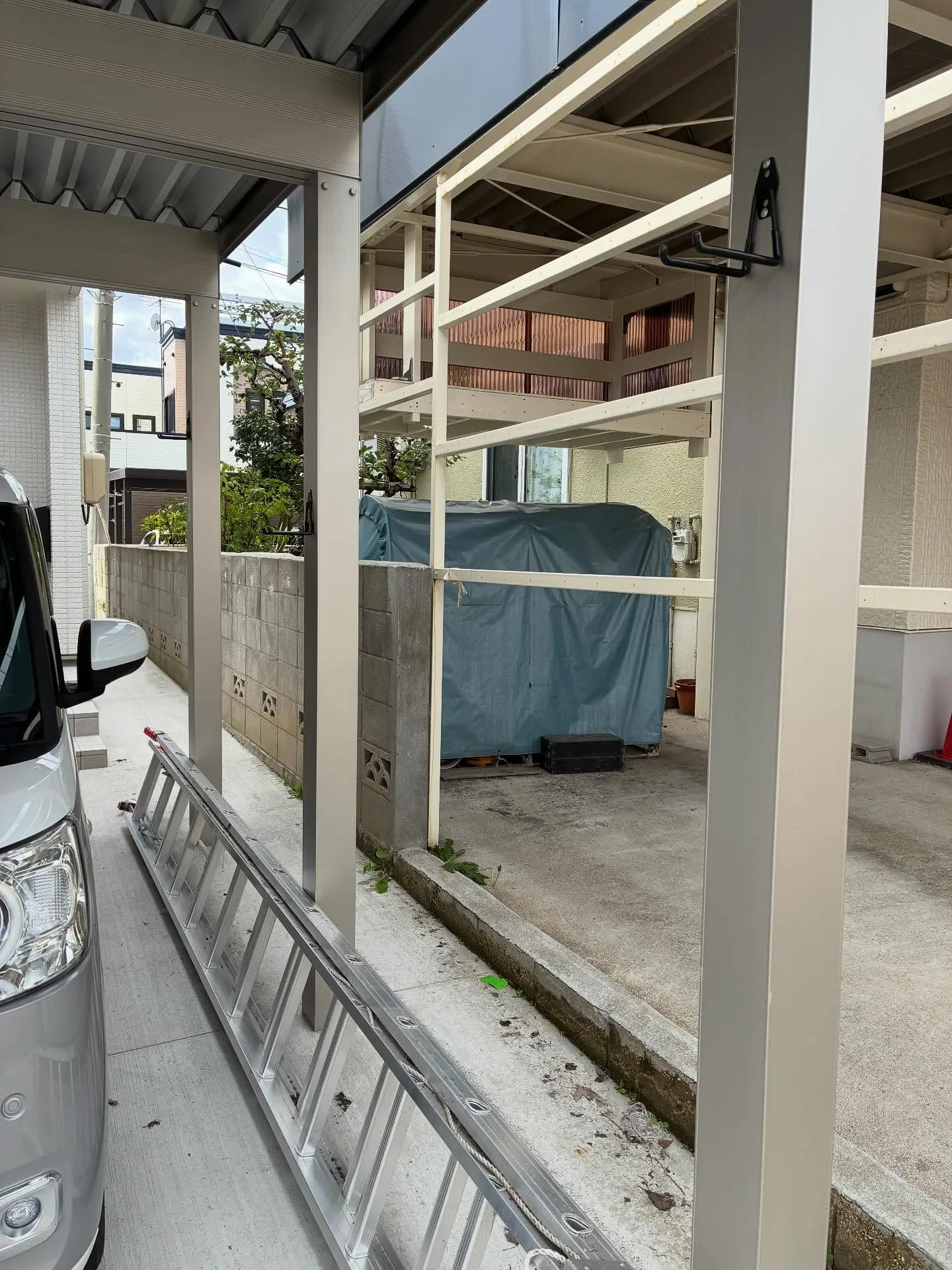 カーポートに梯子掛けを！