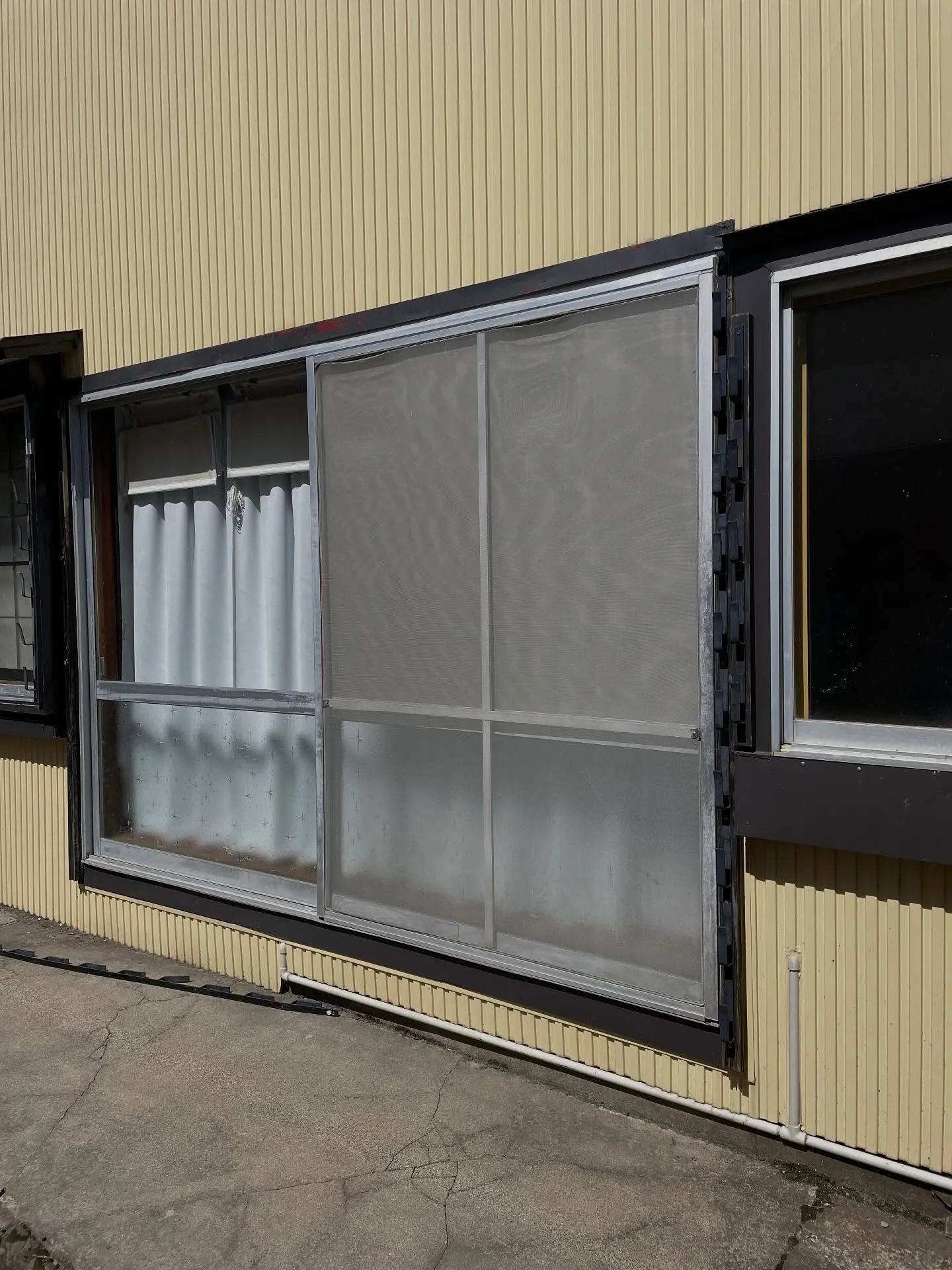 強固な窓の雪囲い！