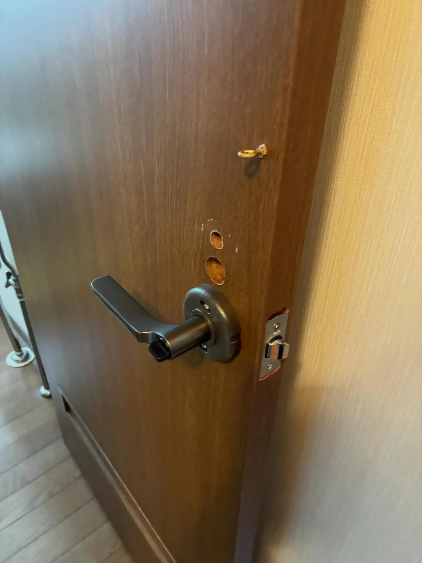 トイレ開戸が閉まらなかったら!