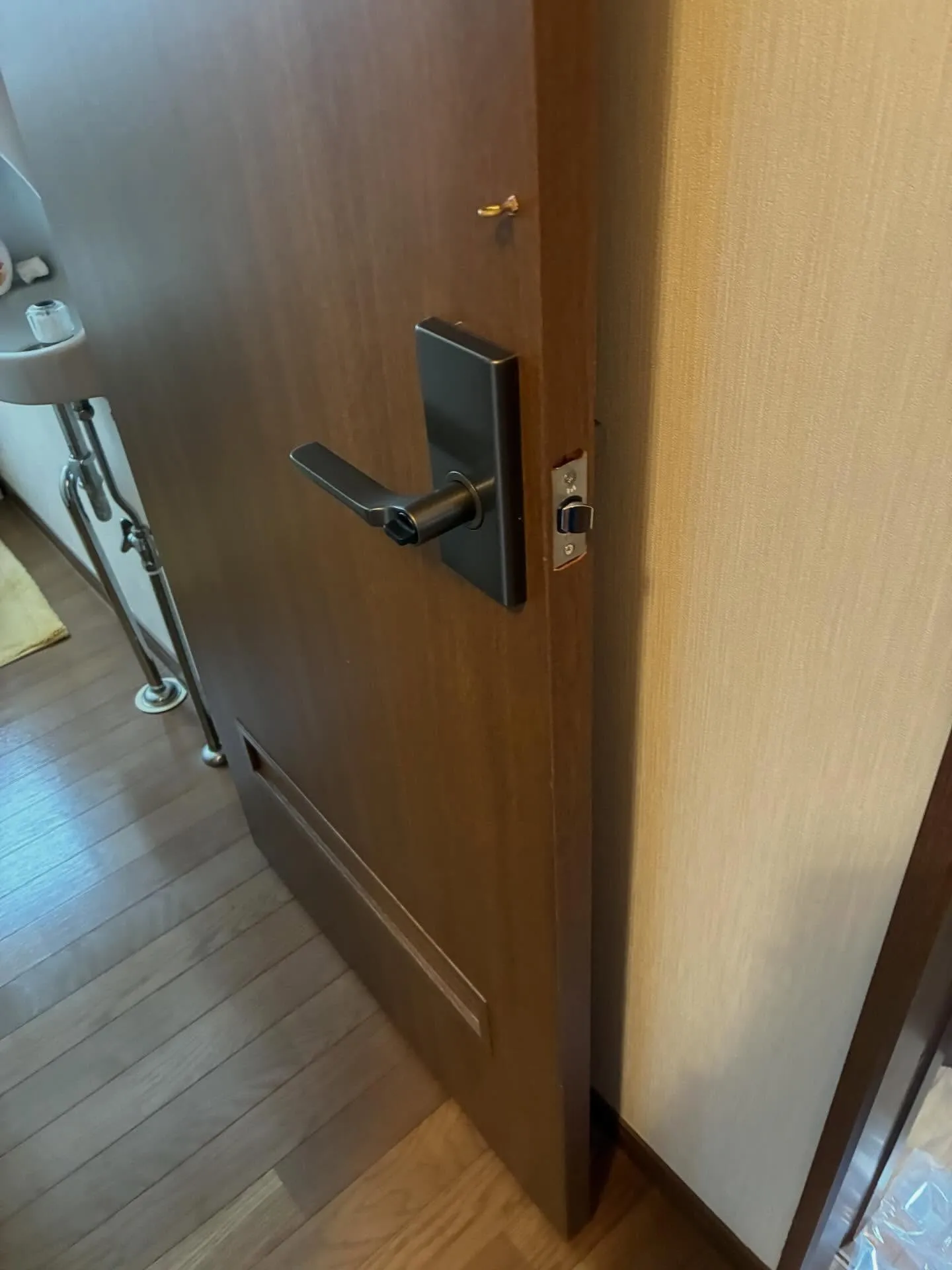 トイレ開戸が閉まらなかったら!