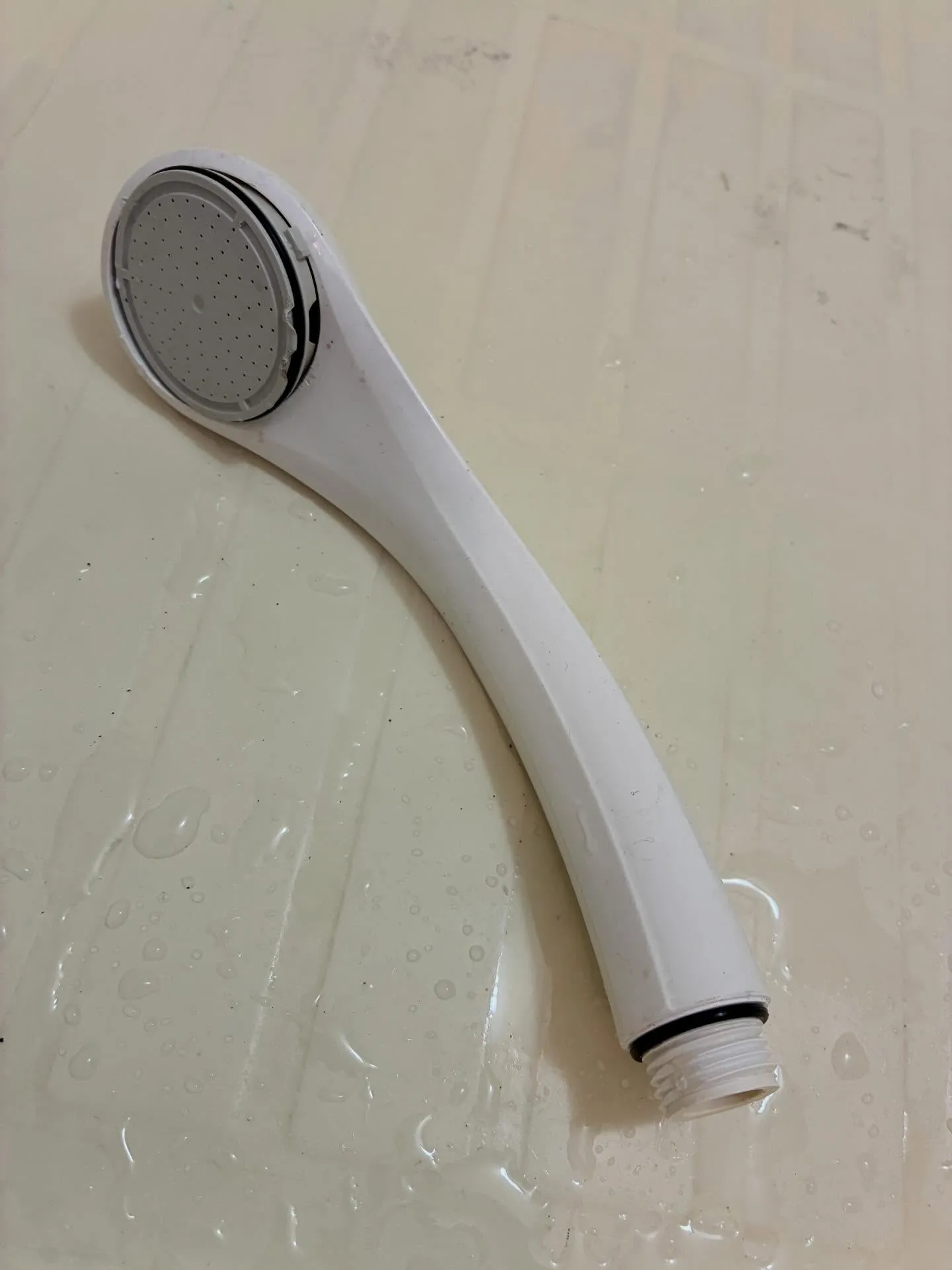 シャワーヘッドの交換は！